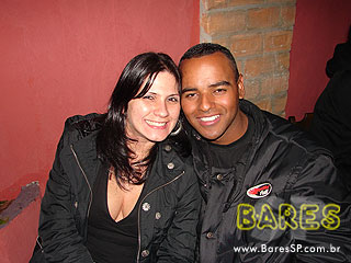 Sábado no Garuda Bar Sábado no Garuda Bar