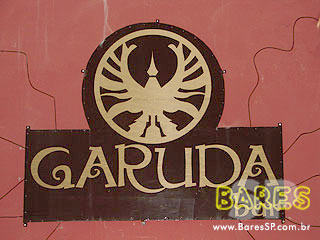 Sábado no Garuda Bar Sábado no Garuda Bar