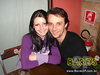 Sábado no Garuda Bar Sábado no Garuda Bar