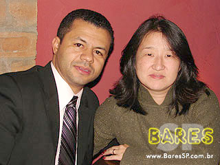 Véspera de feriado no Garuda Bar Véspera de feriado no Garuda Bar