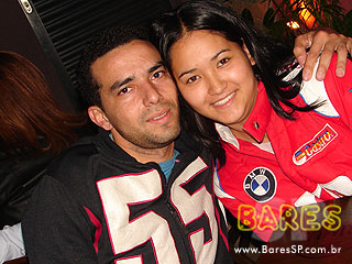 Música e gastronomia no Garuda Bar Música e gastronomia no Garuda Bar