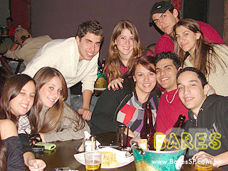 Música e gastronomia no Garuda Bar Música e gastronomia no Garuda Bar