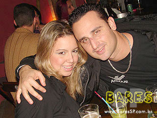 Música e gastronomia no Garuda Bar Música e gastronomia no Garuda Bar