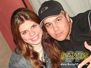 Música e gastronomia no Garuda Bar Música e gastronomia no Garuda Bar