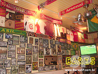 Futebol, música e chopp no Boleiros Bar Futebol, música e chopp no Boleiros Bar