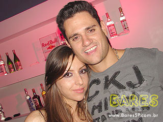 Argentinos do Heatbeat tocam na reinauguração do Club Manga Rosa Argentinos do Heatbeat tocam na reinauguração do Club Manga Rosa