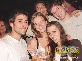 Argentinos do Heatbeat tocam na reinauguração do Club Manga Rosa Argentinos do Heatbeat tocam na reinauguração do Club Manga Rosa