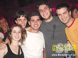 Argentinos do Heatbeat tocam na reinauguração do Club Manga Rosa Argentinos do Heatbeat tocam na reinauguração do Club Manga Rosa