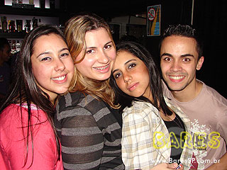 Tarde de Pagode e noite com Eletrônico no Pennélope Bar Tarde de Pagode e noite com Eletrônico no Pennélope Bar