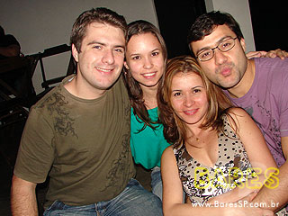 Tarde de Pagode e noite com Eletrônico no Pennélope Bar Tarde de Pagode e noite com Eletrônico no Pennélope Bar