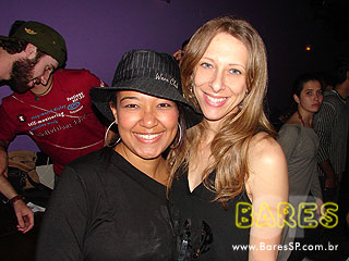 Tarde de Pagode e noite com Eletrônico no Pennélope Bar Tarde de Pagode e noite com Eletrônico no Pennélope Bar