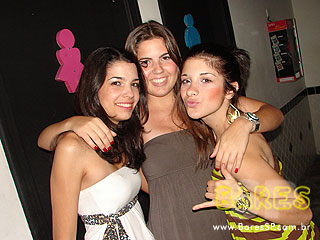 Tarde de Pagode e noite com Eletrônico no Pennélope Bar Tarde de Pagode e noite com Eletrônico no Pennélope Bar