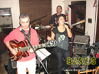 Happy Hour com Susy Bastos no 6:01 Bar Happy Hour com Susy Bastos no 6:01 Bar
