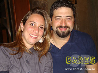 Noite de música, drinks e gastronomia no Juscelino's Bar Noite de música, drinks e gastronomia no Juscelino's Bar