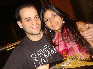 Noite de música, drinks e gastronomia no Juscelino's Bar Noite de música, drinks e gastronomia no Juscelino's Bar