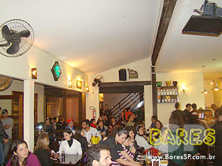 Noite de música, drinks e gastronomia no Juscelino's Bar Noite de música, drinks e gastronomia no Juscelino's Bar