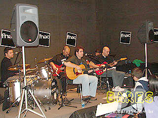 Lançamento do CD de André Rafael na Fnac Paulista Lançamento do CD de André Rafael na Fnac Paulista