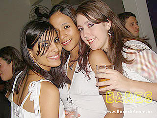 Tarde de Pagode e noite com Eletrônico no Pennélope Bar Tarde de Pagode e noite com Eletrônico no Pennélope Bar