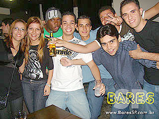 Tarde de Pagode e noite com Eletrônico no Pennélope Bar Tarde de Pagode e noite com Eletrônico no Pennélope Bar