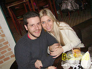 Drinks, gastronomia e diversão no bar Autêntico Drinks, gastronomia e diversão no bar Autêntico