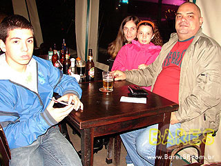 Drinks, gastronomia e diversão no bar Autêntico Drinks, gastronomia e diversão no bar Autêntico