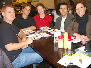 Drinks, gastronomia e diversão no Gongo Bar Drinks, gastronomia e diversão no Gongo Bar