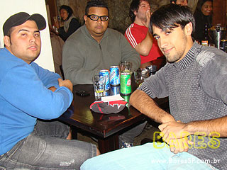 Drinks, gastronomia e diversão no Gongo Bar Drinks, gastronomia e diversão no Gongo Bar