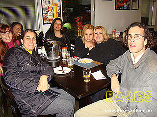 Drinks, gastronomia e diversão no Gongo Bar Drinks, gastronomia e diversão no Gongo Bar