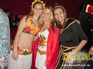 Festa da faculdade Cásper Líbero na Cachaçaria Pompéia Festa da faculdade Cásper Líbero na Cachaçaria Pompéia