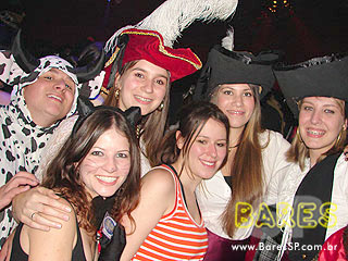 Festa da faculdade Cásper Líbero na Cachaçaria Pompéia Festa da faculdade Cásper Líbero na Cachaçaria Pompéia