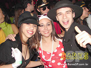 Festa da faculdade Cásper Líbero na Cachaçaria Pompéia Festa da faculdade Cásper Líbero na Cachaçaria Pompéia