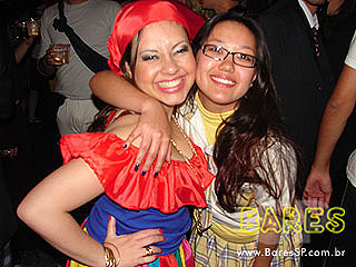 Festa da faculdade Cásper Líbero na Cachaçaria Pompéia Festa da faculdade Cásper Líbero na Cachaçaria Pompéia