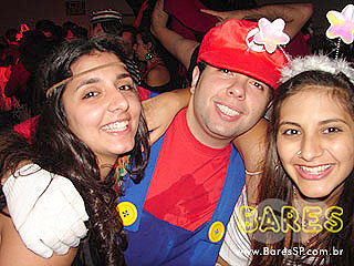 Festa da faculdade Cásper Líbero na Cachaçaria Pompéia Festa da faculdade Cásper Líbero na Cachaçaria Pompéia