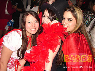 Festa da faculdade Cásper Líbero na Cachaçaria Pompéia Festa da faculdade Cásper Líbero na Cachaçaria Pompéia