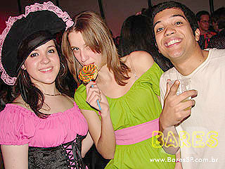 Festa da faculdade Cásper Líbero na Cachaçaria Pompéia Festa da faculdade Cásper Líbero na Cachaçaria Pompéia