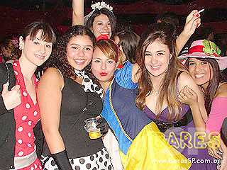 Festa da faculdade Cásper Líbero na Cachaçaria Pompéia Festa da faculdade Cásper Líbero na Cachaçaria Pompéia