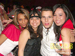 Festa da faculdade Cásper Líbero na Cachaçaria Pompéia Festa da faculdade Cásper Líbero na Cachaçaria Pompéia