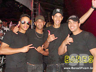 Festa da faculdade Cásper Líbero na Cachaçaria Pompéia Festa da faculdade Cásper Líbero na Cachaçaria Pompéia