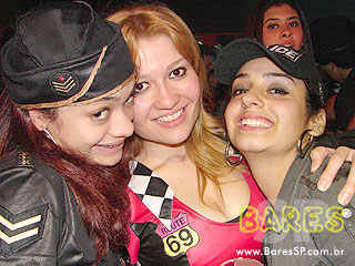 Festa da faculdade Cásper Líbero na Cachaçaria Pompéia Festa da faculdade Cásper Líbero na Cachaçaria Pompéia