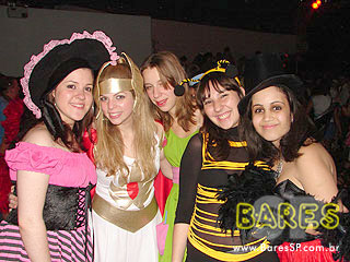 Festa da faculdade Cásper Líbero na Cachaçaria Pompéia Festa da faculdade Cásper Líbero na Cachaçaria Pompéia