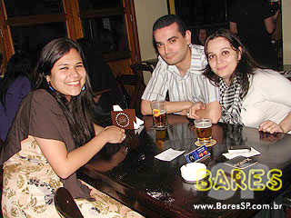 Noite de música, drinks e gastronomia no Juscelino's Bar Noite de música, drinks e gastronomia no Juscelino's Bar