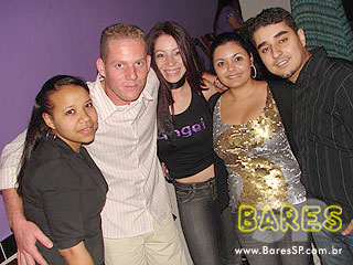 Tarde de Pagode e noite com Eletrônico no Pennélope Bar Tarde de Pagode e noite com Eletrônico no Pennélope Bar