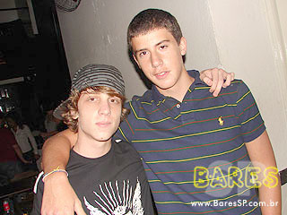 Tarde de Pagode e noite com Eletrônico no Pennélope Bar Tarde de Pagode e noite com Eletrônico no Pennélope Bar