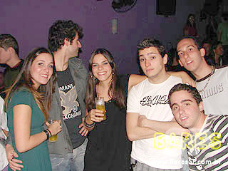 Tarde de Pagode e noite com Eletrônico no Pennélope Bar Tarde de Pagode e noite com Eletrônico no Pennélope Bar