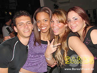 Tarde de Pagode e noite com Eletrônico no Pennélope Bar Tarde de Pagode e noite com Eletrônico no Pennélope Bar