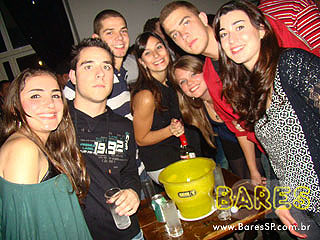 Happy Hour e banda Fun Clube no Pennélope Bar Happy Hour e banda Fun Clube no Pennélope Bar