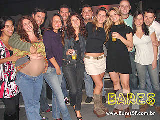 Projeto Movimento Music Live com Monobloco na Vila dos Ipês Espaço e Gastronomia Projeto Movimento Music Live com Monobloco na Vila dos Ipês Espaço e Gastronomia