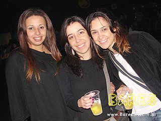 Projeto Movimento Music Live com Monobloco na Vila dos Ipês Espaço e Gastronomia Projeto Movimento Music Live com Monobloco na Vila dos Ipês Espaço e Gastronomia