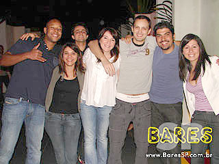 Projeto Movimento Music Live com Monobloco na Vila dos Ipês Espaço e Gastronomia Projeto Movimento Music Live com Monobloco na Vila dos Ipês Espaço e Gastronomia