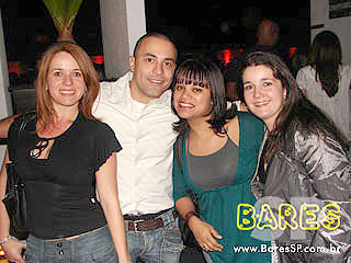 Projeto Movimento Music Live com Monobloco na Vila dos Ipês Espaço e Gastronomia Projeto Movimento Music Live com Monobloco na Vila dos Ipês Espaço e Gastronomia